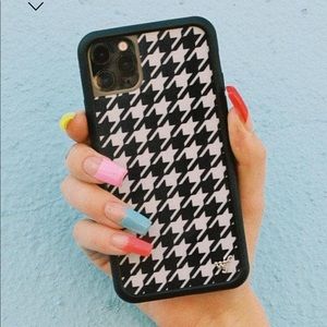 iPhone 11 houndstooth wildflower phone case